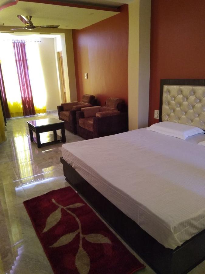Hotel Sky Bule & Restaurant Khas Nagrota Exterior photo