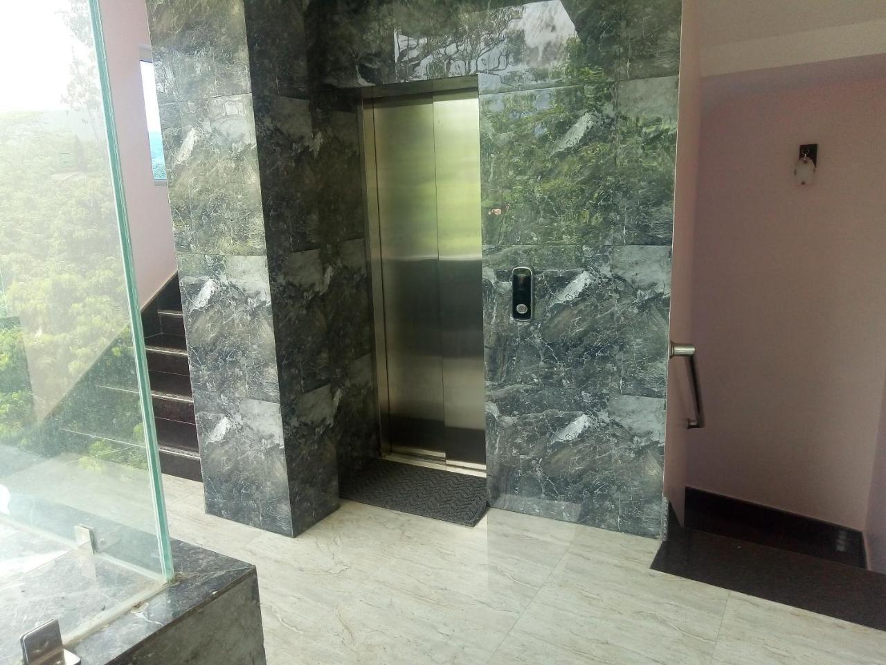 Hotel Sky Bule & Restaurant Khas Nagrota Exterior photo